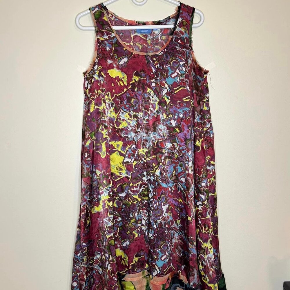 Size Small Simply Vera by Vera Wang Multi Color Handkerchief Sun Dress W/Side Po